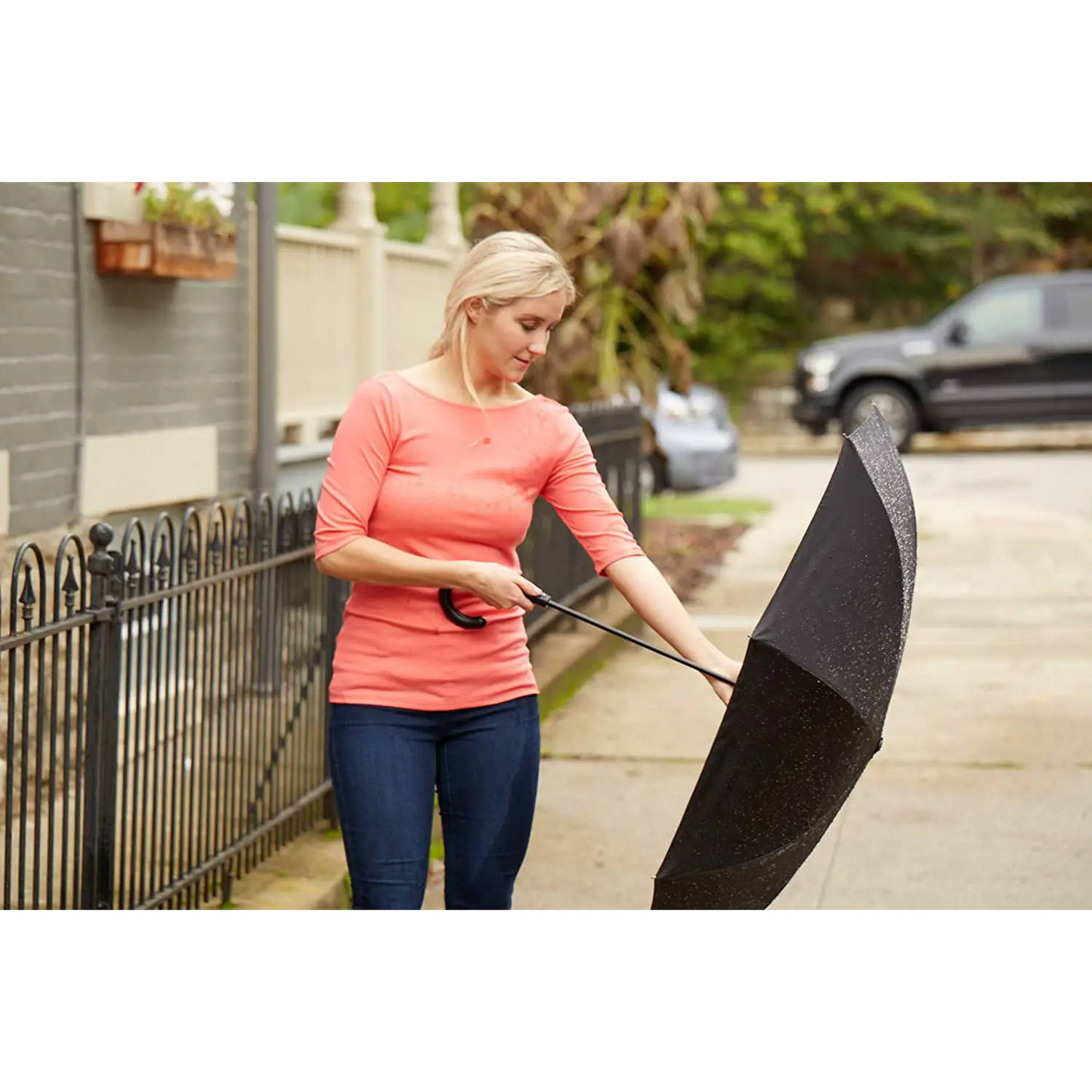 Totes InBrella Reverse Auto Close Umbrella (Black/Grey) 0901