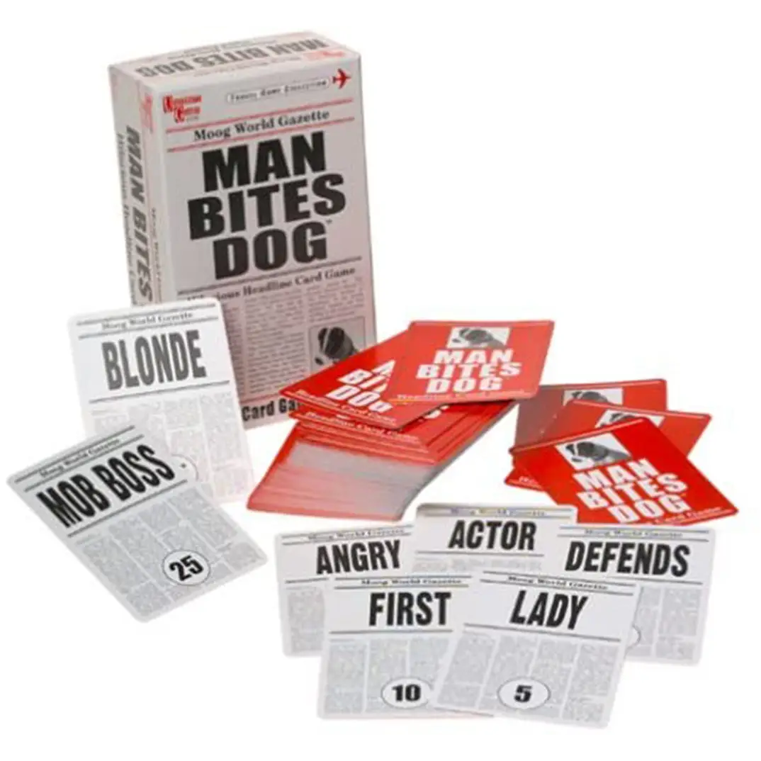 University Game Man Bites Dog Party Card Game 01520 (8 Years