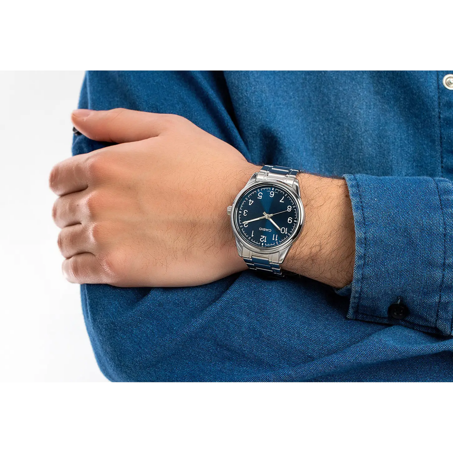 Casio Men’s Analog Quartz Blue Dial Stainless Steel Watch