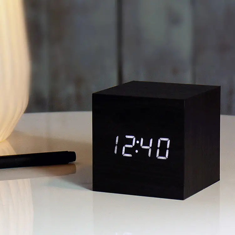 Gingko Cube Click Clock Wooden Alarm Clock (Black/White LED)