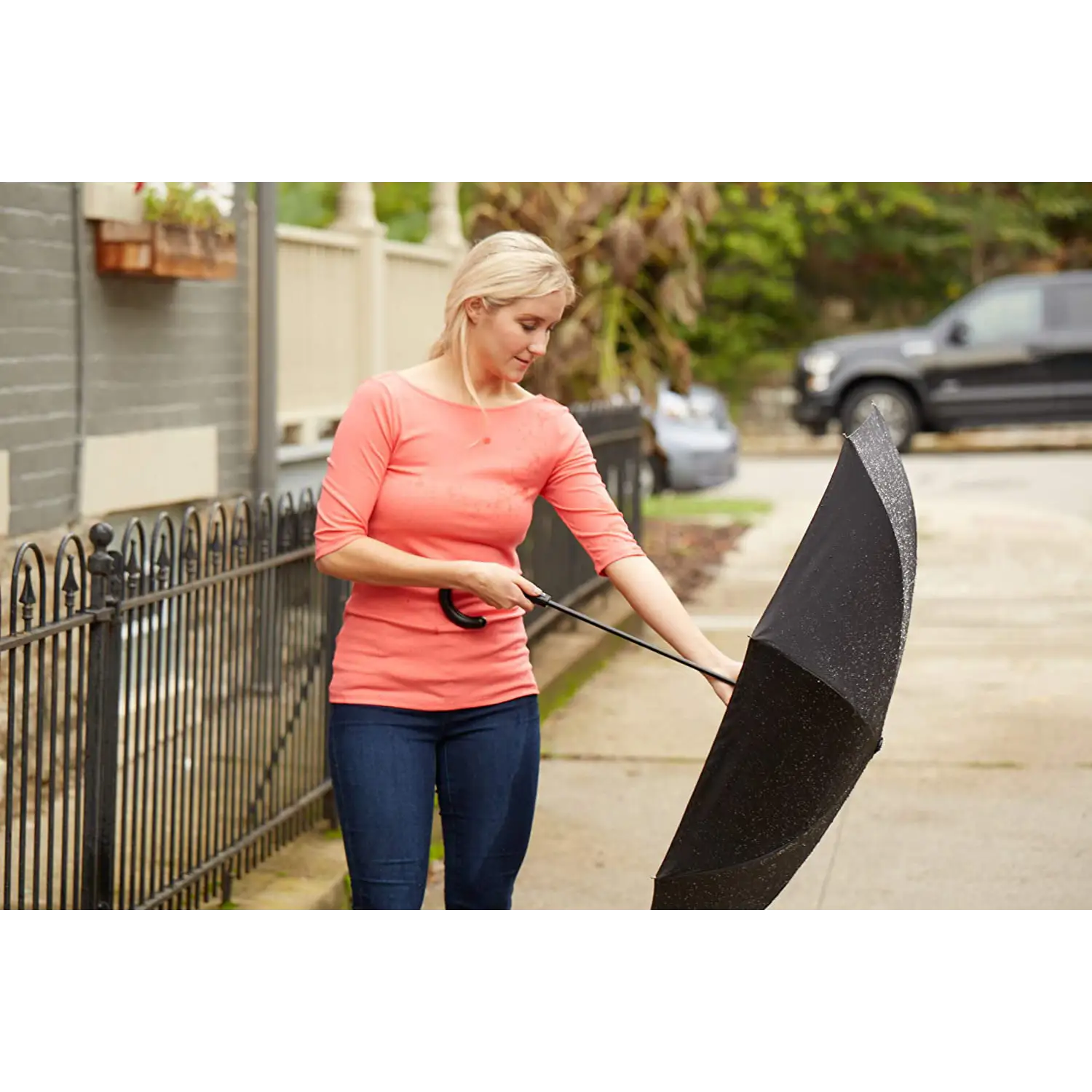 Totes InBrella Reverse Auto Close Umbrella (Black/Grey) 0901